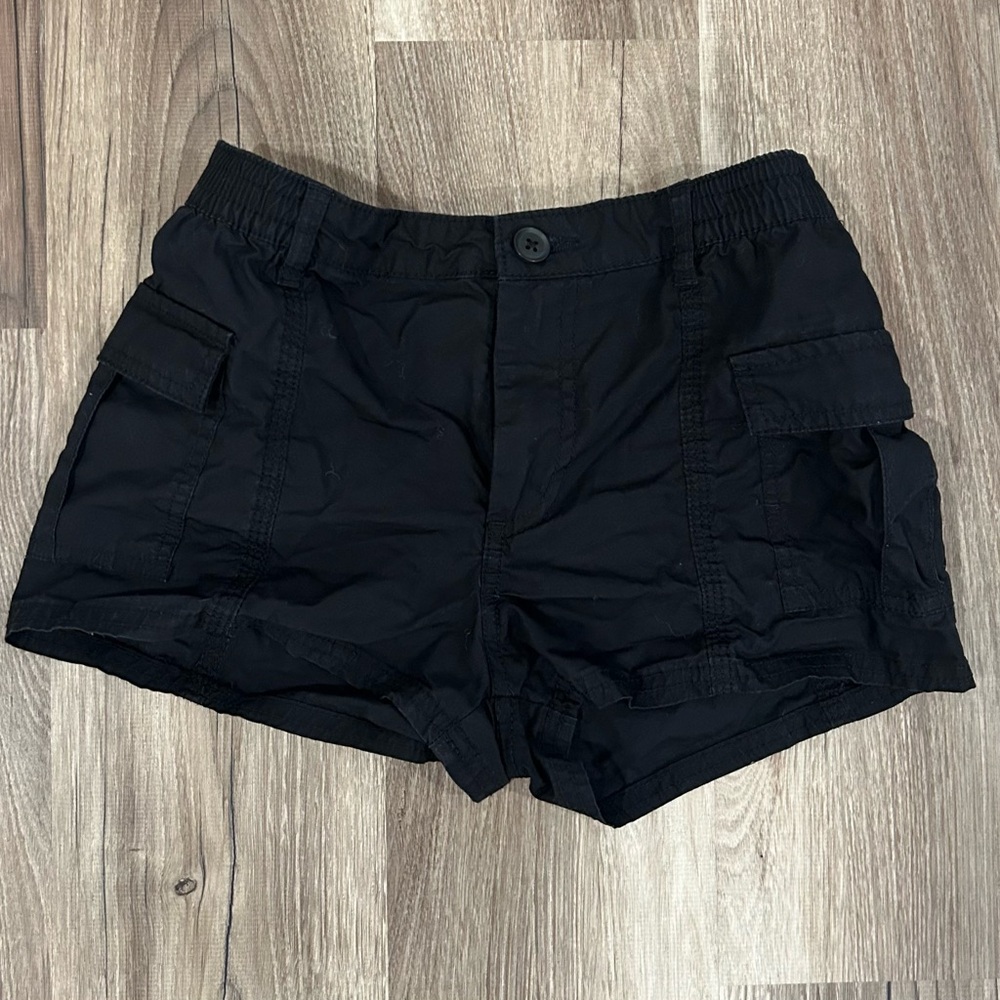 H&M Black Cargo Casual Shorts with Structured Look